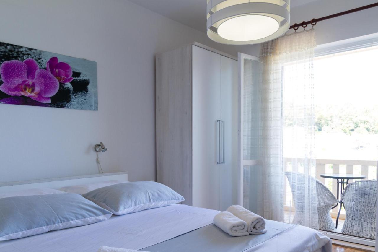 Apartmani Fides Lumbarda Exterior foto