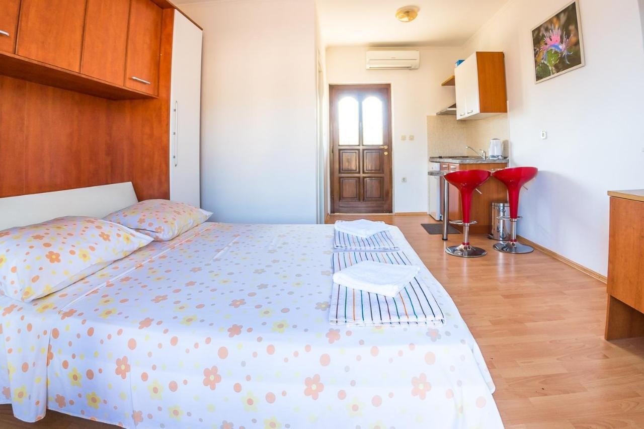 Apartmani Fides Lumbarda Exterior foto